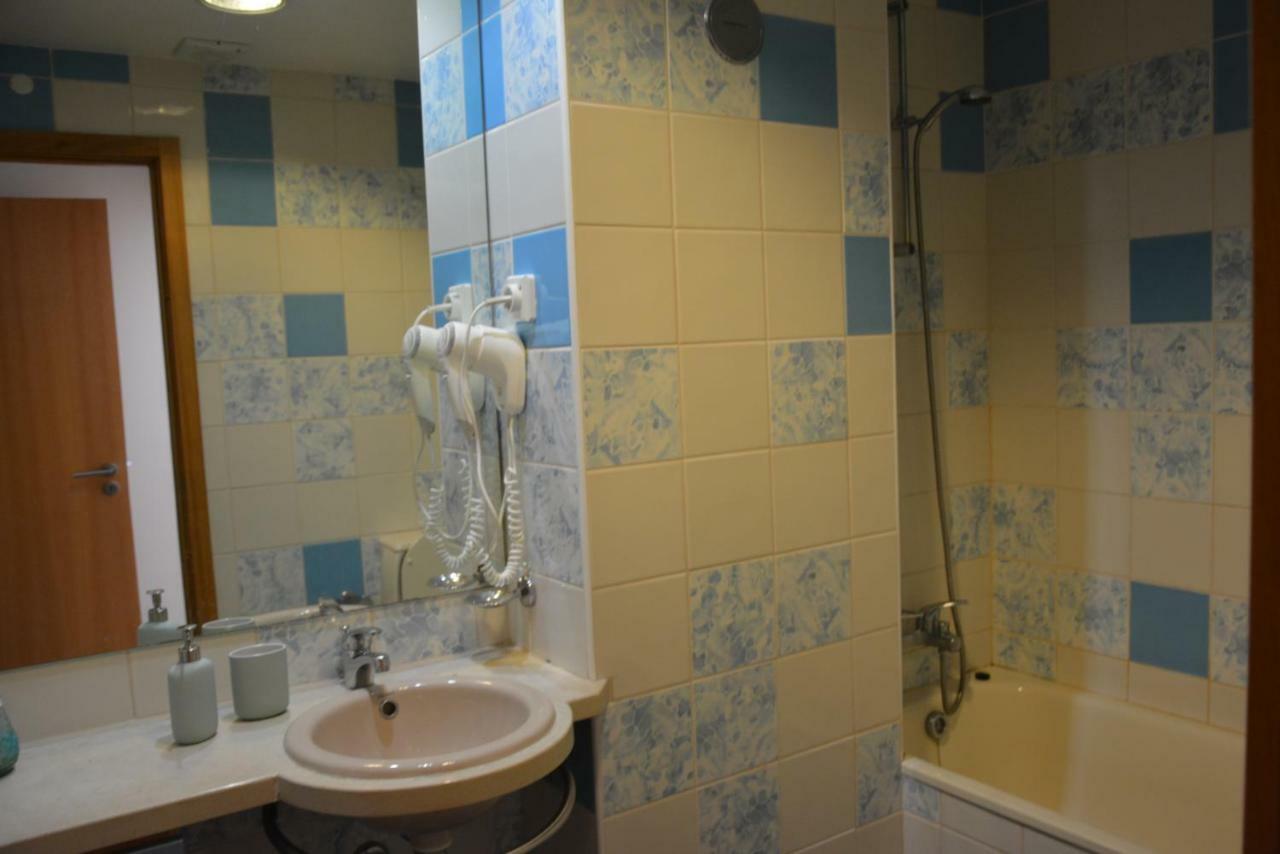 Beautiful Apartment In Albufeira Marina Экстерьер фото